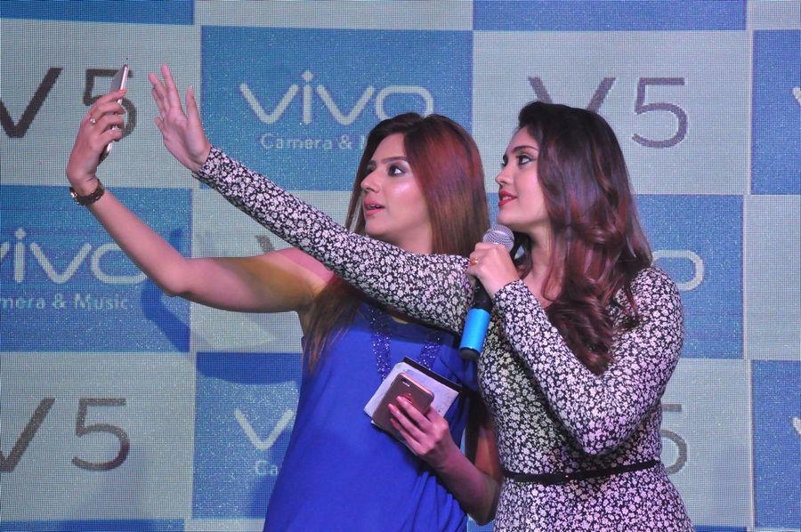 Surabhi & Pooja Sri Launches Vivo V5 Mobile Photos