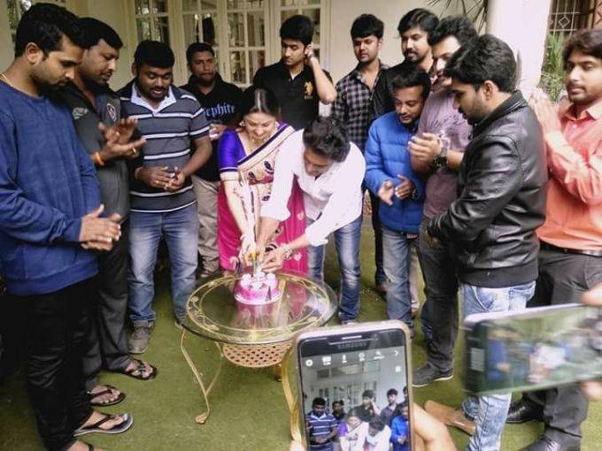 Upendra & Priyanka Celebrate Their Wedding Anniversary Photos