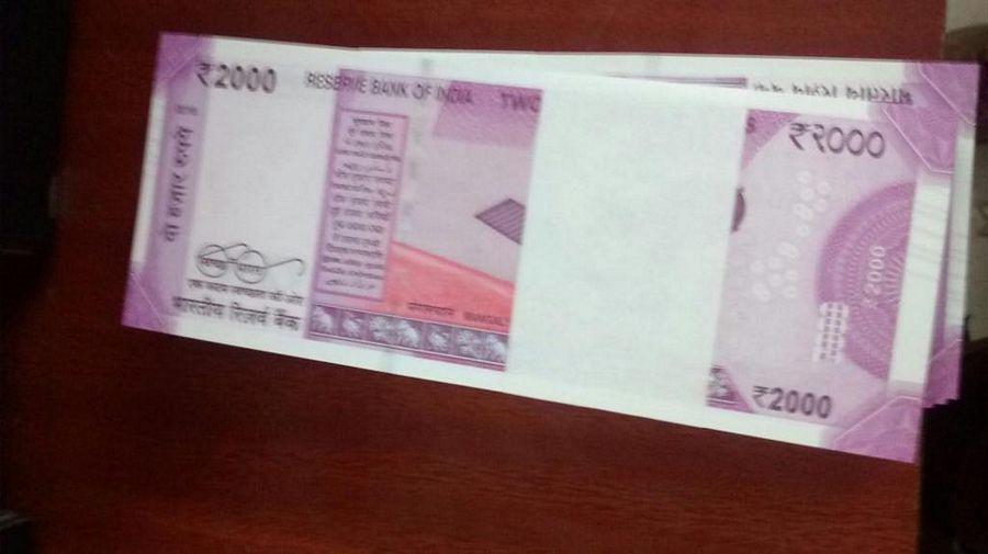 2000 Indian Rupees Note Images