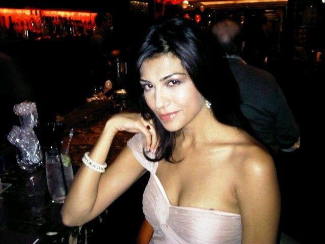 Archana Vijaya Latest Hot & UNseen Personal Leaked Photos