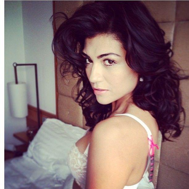 Archana Vijaya Latest Hot & UNseen Personal Leaked Photos