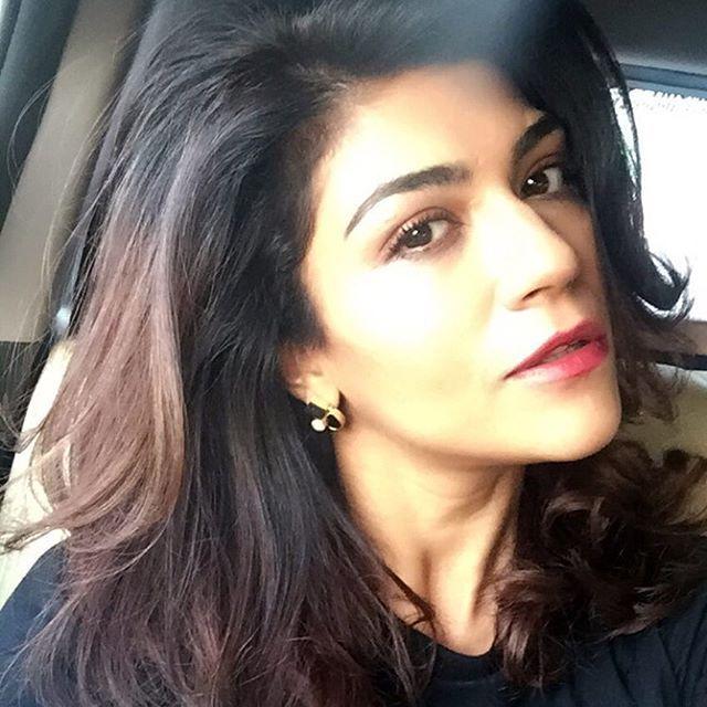 Archana Vijaya Latest Hot & UNseen Personal Leaked Photos