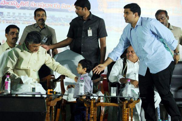 Chandrababu Naidu Grandson Devansh In Kuchipudi Dance Photos