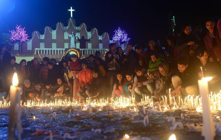 Christmas Celebrations in India 2016 Photos