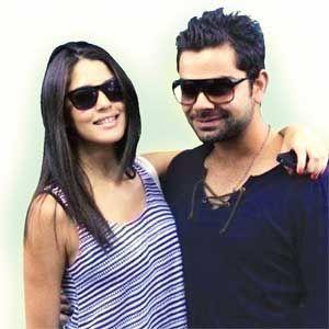 Indian Cricketer Virat Kohli Girlfriend Model Izabelle Leite