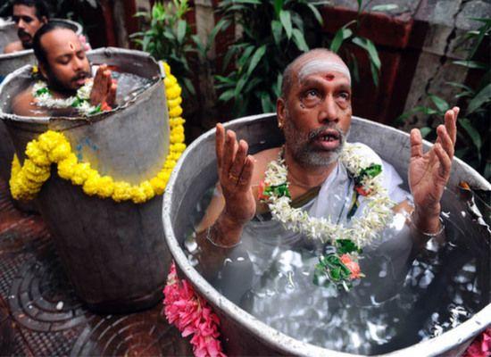 It Happens Only In India Viral Photos