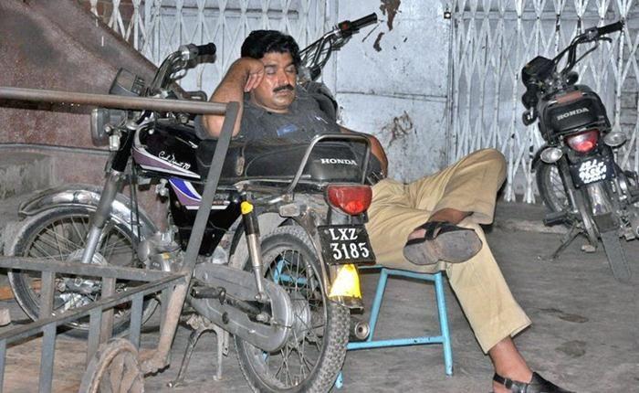 It can Happen Only in India They’re Seriously Funny LOL!