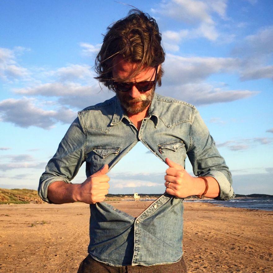 Photographer Captures Special Moments With His IPhone Photos