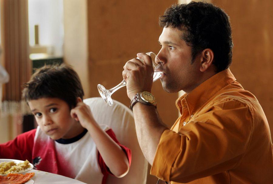 UNSEEN Private Photos of Sachin Tendulkar with Family