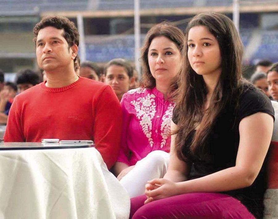 UNSEEN Private Photos of Sachin Tendulkar with Family