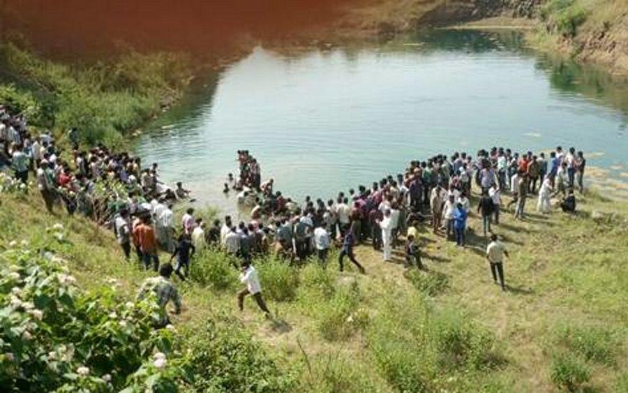 Bus falls into Gorge 17 dead in Madhya Pradesh