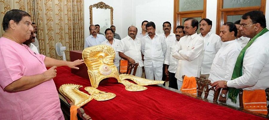 KCR to Offer Gold Crown to Warangal Goddess