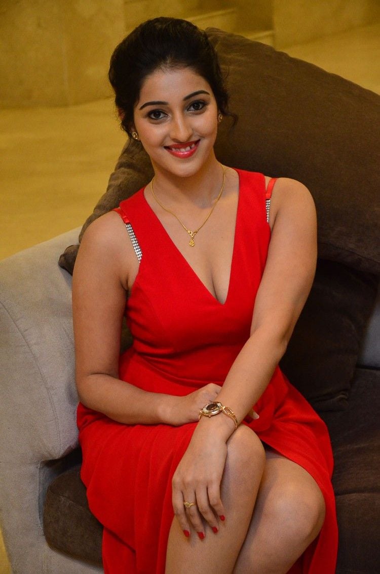 Actress Mouryani Hot Photo Pics