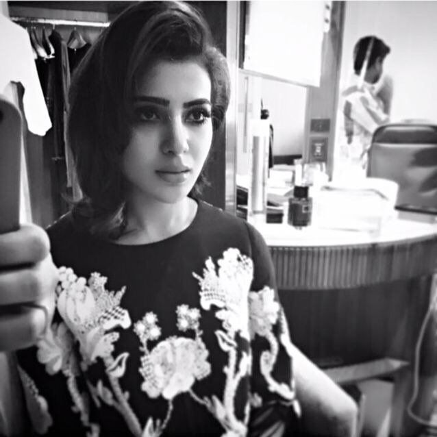 Actress Samantha Hot HD Cleavage Photos