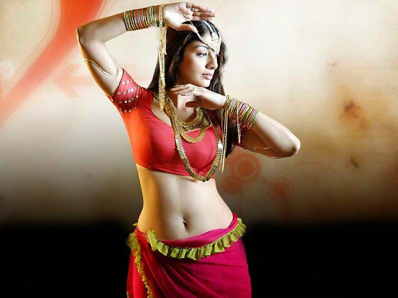 Actress Tabu's Hot Navel Show Sizzlers Photos