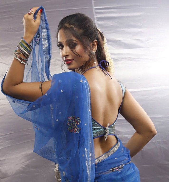 Anushka Shetty Hot and Sexy Photos