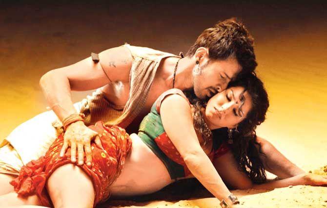 Bold acts Hot & Sexy Photos from Bollywood Movies