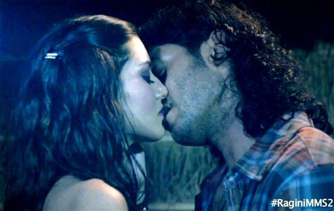 Bold acts Hot & Sexy Photos from Bollywood Movies