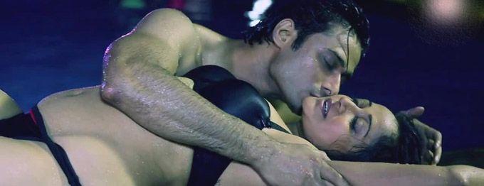 Bold acts Hot & Sexy Photos from Bollywood Movies