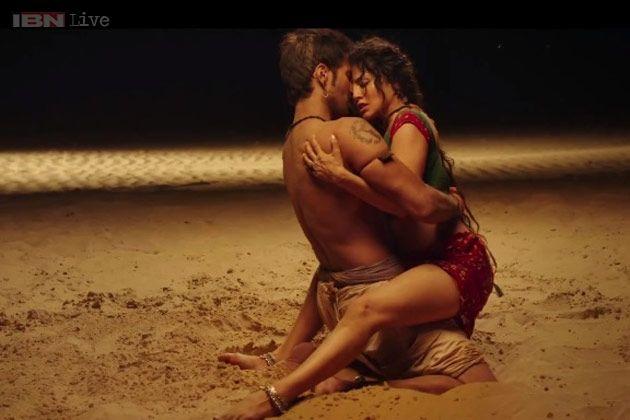 Bold acts Hot & Sexy Photos from Bollywood Movies