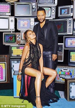 Chrissy Teigen Hot Photo Shoot
