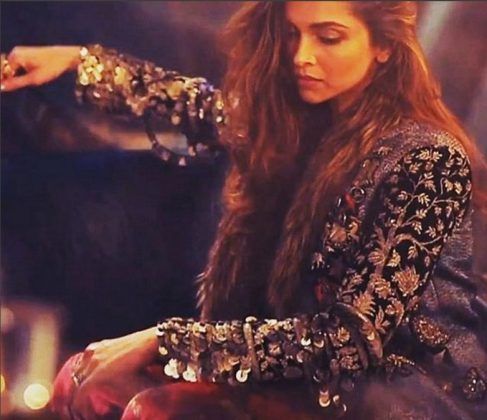 Deepika Padukone New Hot Pictures