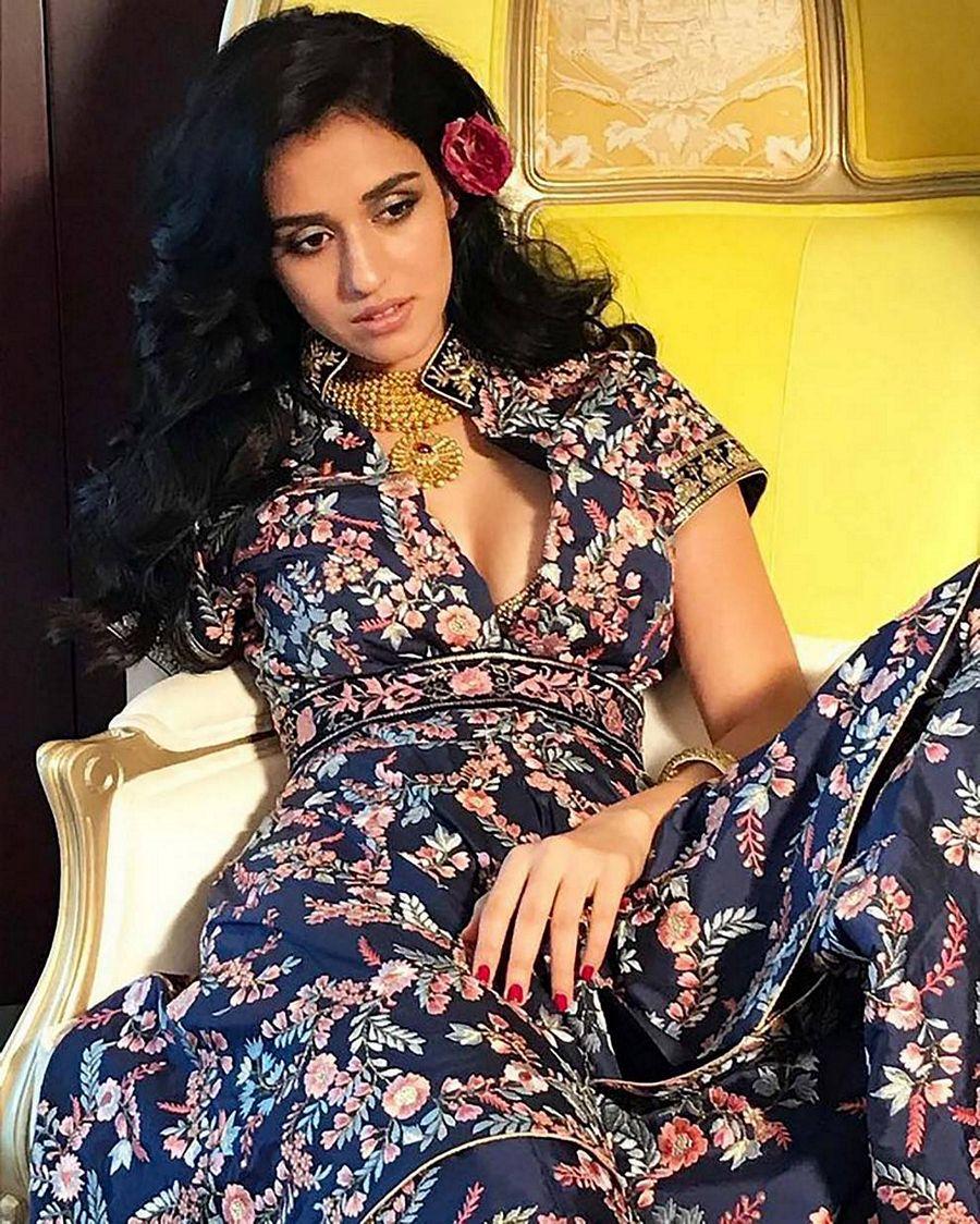Disha Patani Sexy Photoshoot Stills For Hi Blitz 2016 December