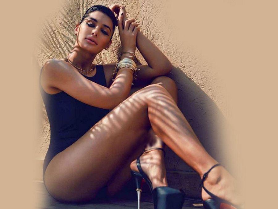 Hot & Sensual Photo's of Nargis Fakhri