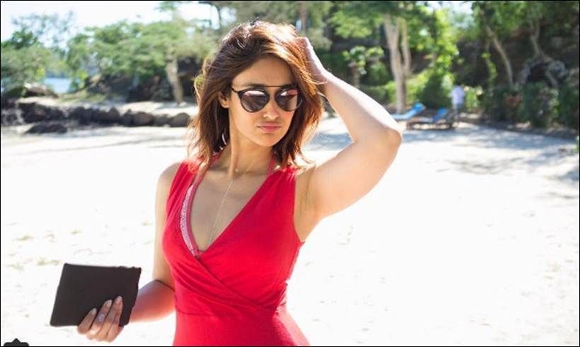 Iliana Dcruz Hot Sexy Photos