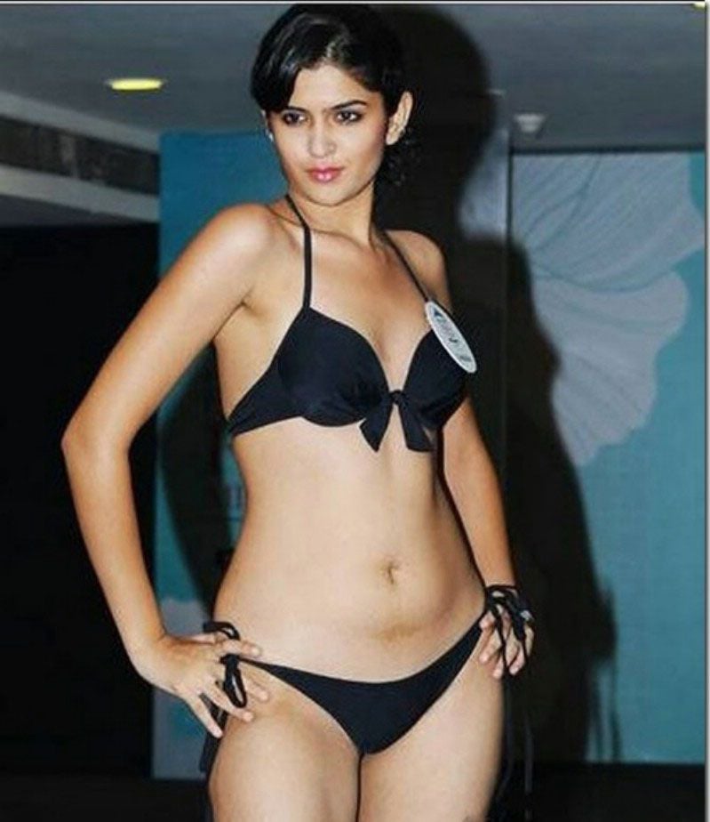 Indian Actress Hot Bikini Photo Pics