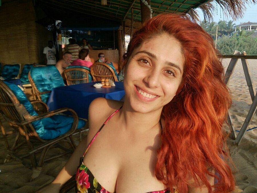 Indian Famous Singer Neha Bhasin Poses in Bikini Photos