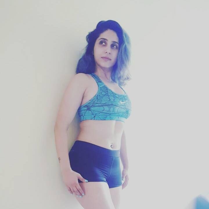 Indian Famous Singer Neha Bhasin Poses in Bikini Photos