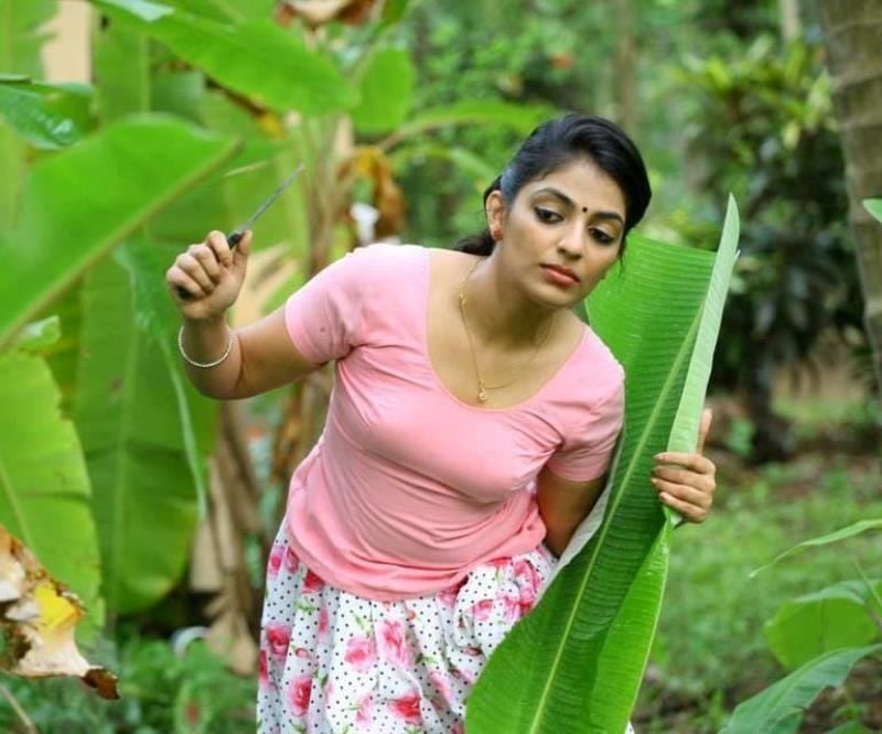 Mallu Actress Hot Sexy Unseen Photos