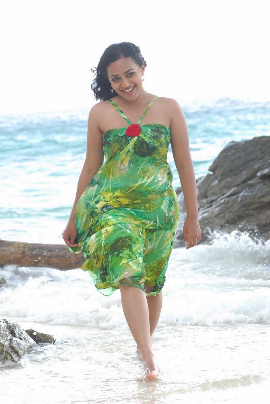 Nithya Menon Hot Wet Pictures