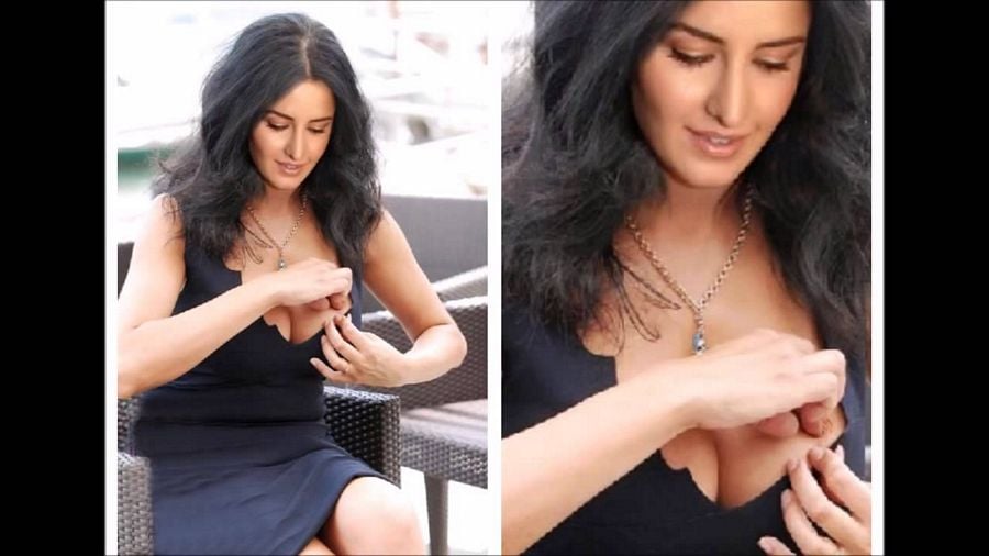 Oops Moment of Bollywood Actress Photos