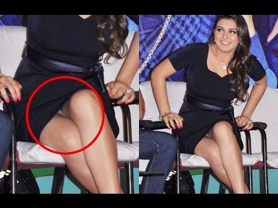 Oops Moment of Bollywood Actress Photos