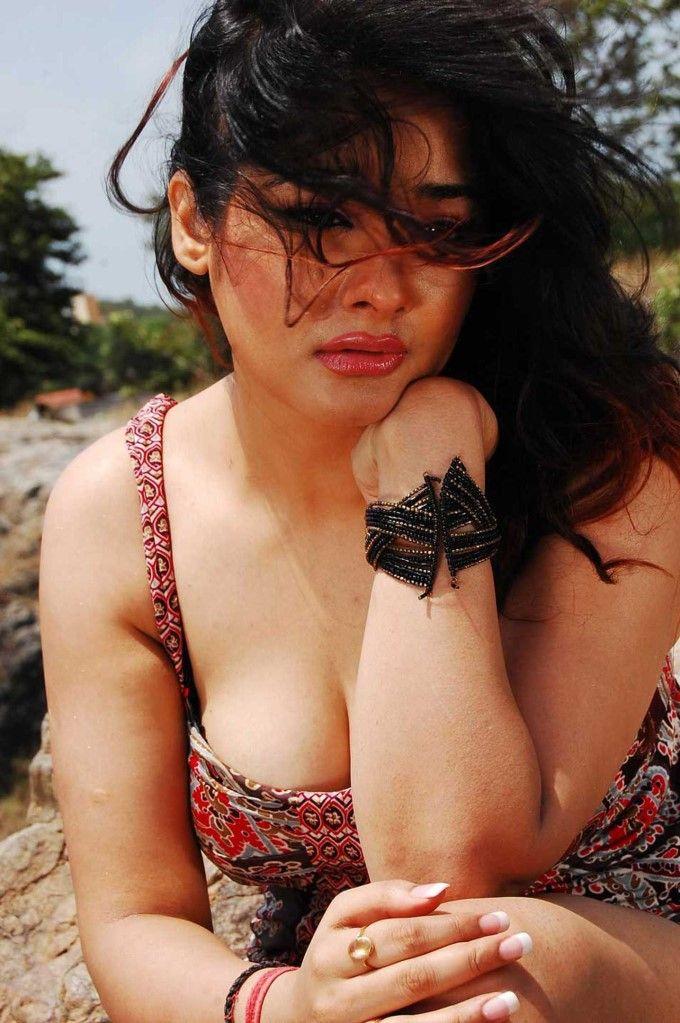 RARE & UNSEEN Hot Photos of South Indian Actress