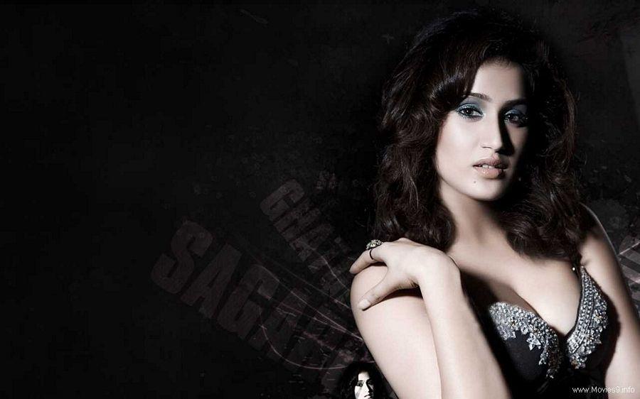 Sagarika Ghatge Looks Beautiful in Sexy Photoshoot