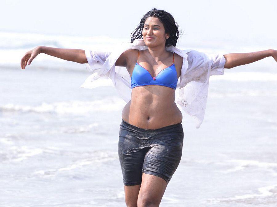 Swathi Naidu Latest Hot & Spicy Photos