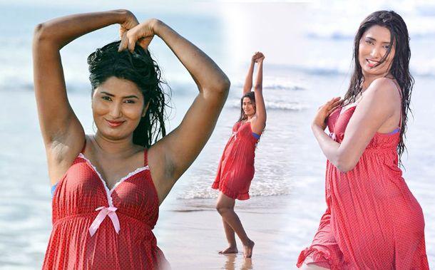 Swathi Naidu’s Latest Hot HD Photos At Beach