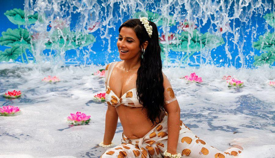 Vidya Balan Hot & Sexy Pictures