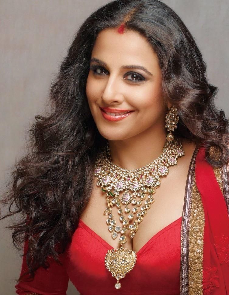 Vidya Balan Hot and Spicy Photos