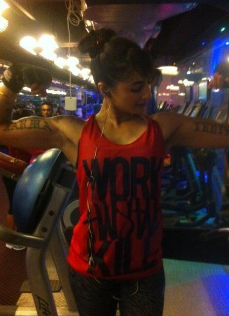 Vj Bani HOT Gym Bodybuilding Workout in public