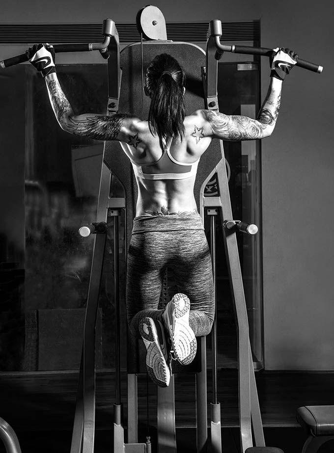 Vj Bani HOT Gym Bodybuilding Workout in public