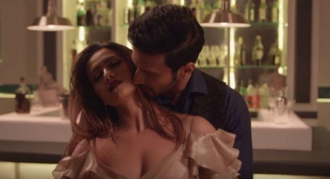 Wajah Tum Ho Movie Hot & Sexy Stills