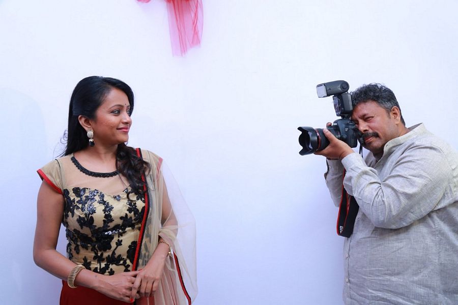 Anchor Suma Launches Bhatt Mini Studio Stills