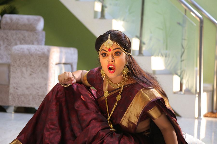Avanthika Movie Working Stills