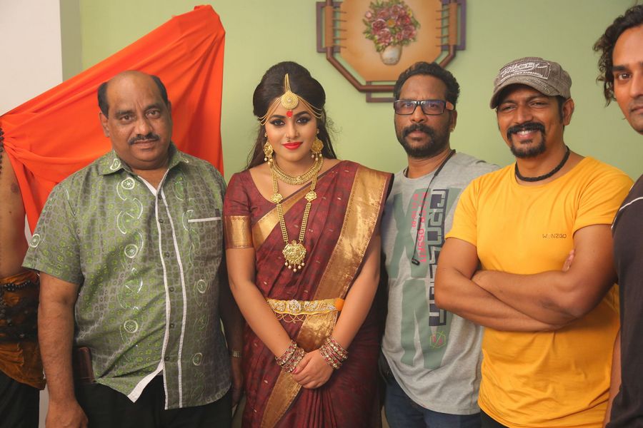 Avanthika Movie Working Stills