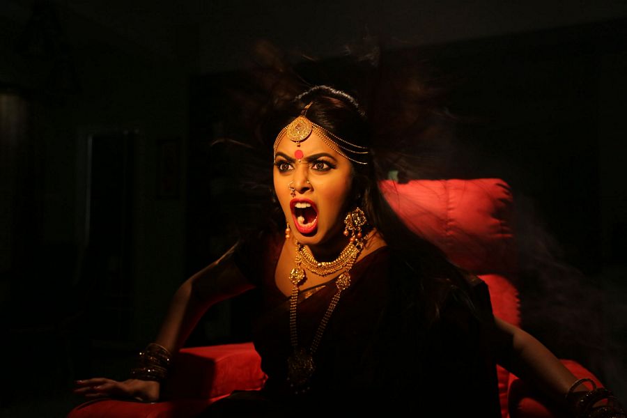 Avanthika Movie Working Stills