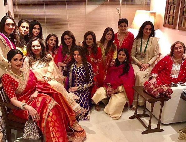 Bollywood Celebs Celebrates Karva Chauth 2016 Photos